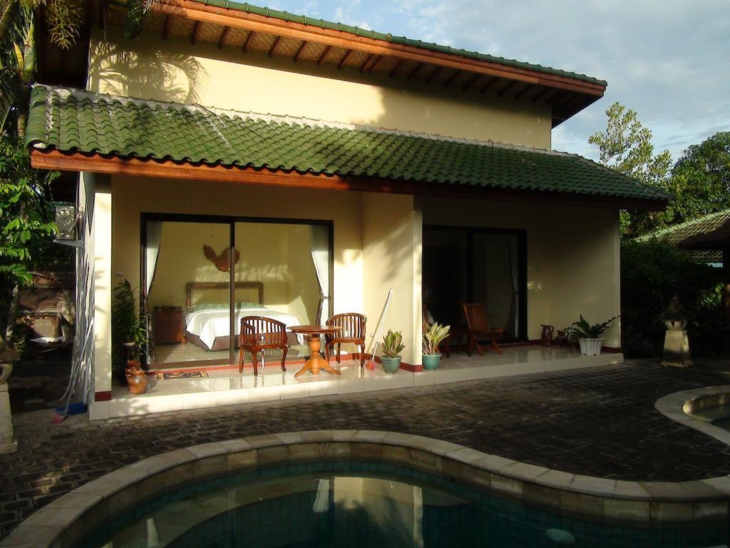 Villa Yukie Senggigi Montongbuwoh Kamer foto