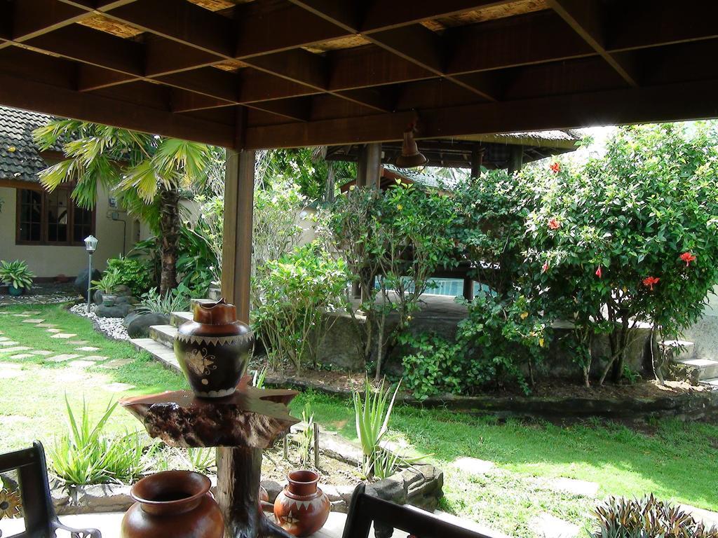 Villa Yukie Senggigi Montongbuwoh Kamer foto