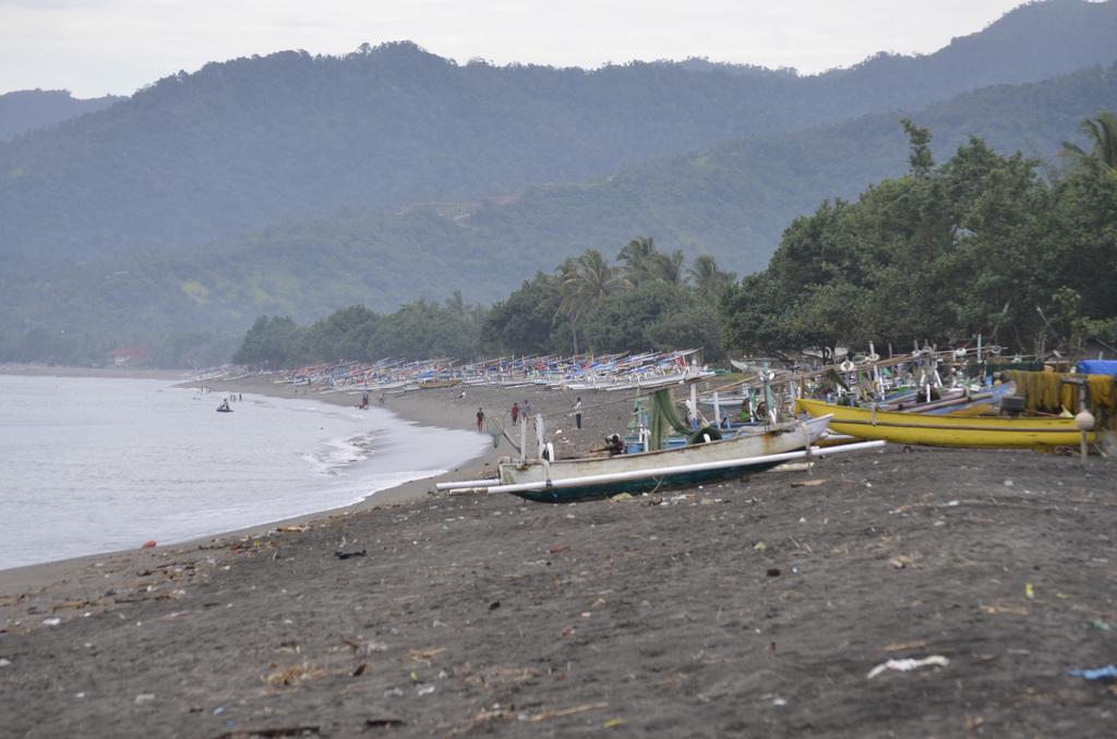 Villa Yukie Senggigi Montongbuwoh Buitenkant foto