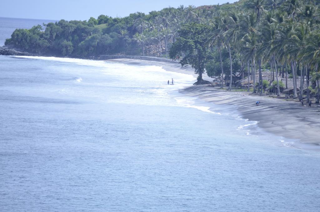 Villa Yukie Senggigi Montongbuwoh Buitenkant foto