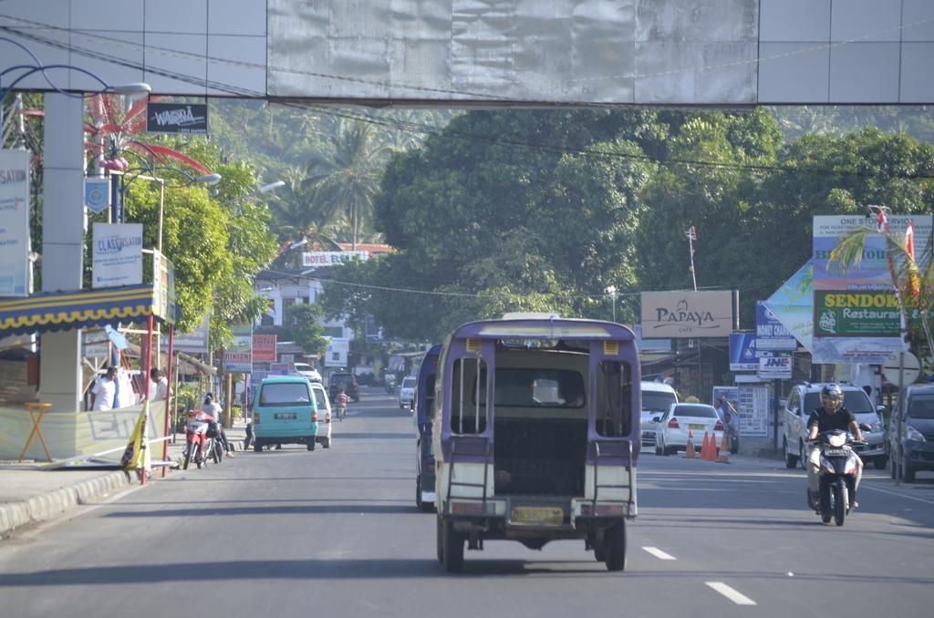 Villa Yukie Senggigi Montongbuwoh Buitenkant foto