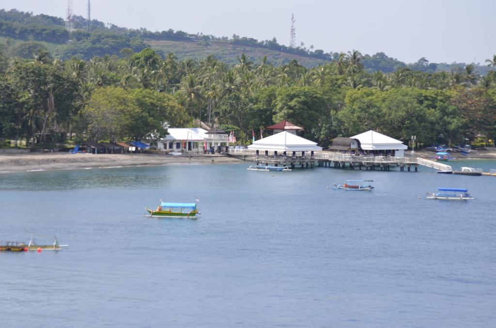Villa Yukie Senggigi Montongbuwoh Buitenkant foto