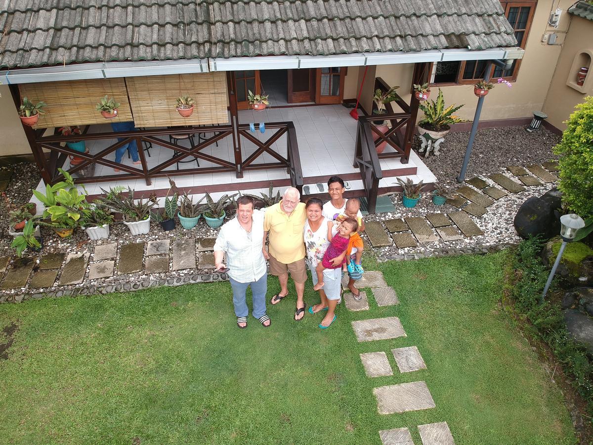 Villa Yukie Senggigi Montongbuwoh Buitenkant foto