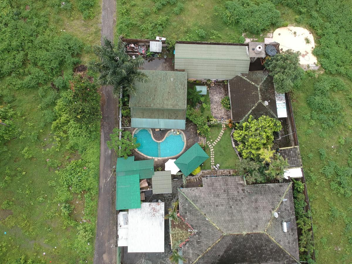 Villa Yukie Senggigi Montongbuwoh Buitenkant foto